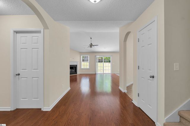 126 Sprouse Farm Way, Fountain Inn, SC 29644