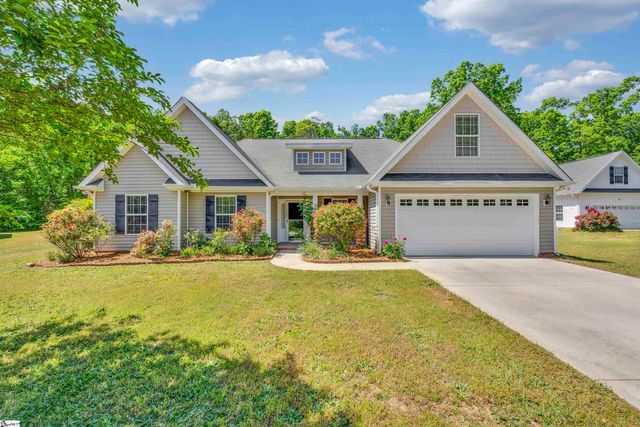 126 Sprouse Farm Way, Fountain Inn, SC 29644