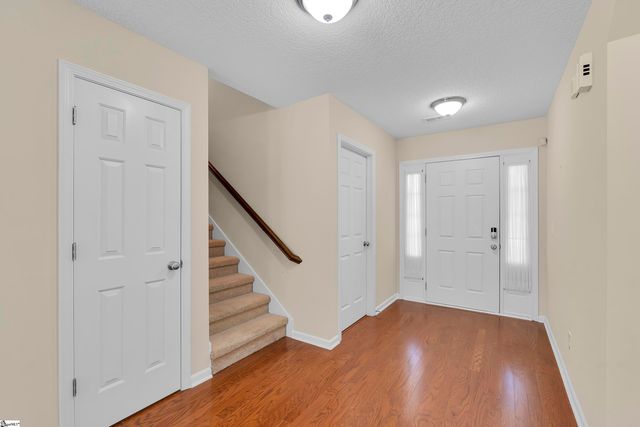 126 Sprouse Farm Way, Fountain Inn, SC 29644