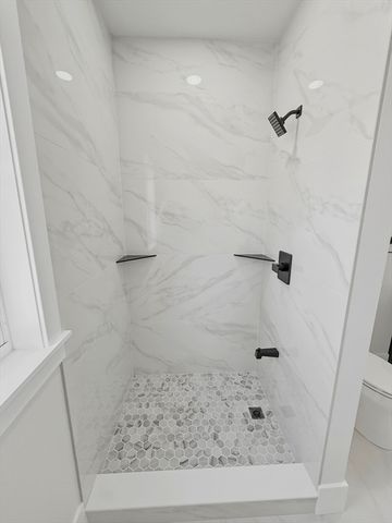 42 High St, Shrewsbury, MA 01545