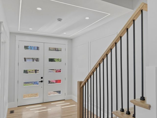 42 High St, Shrewsbury, MA 01545