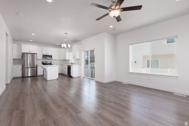 7247 N GREEN PASTURE LN, Eagle Mountain, UT 84005