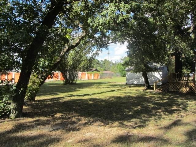 3002 Montgomery Road, Huntsville, TX 77340