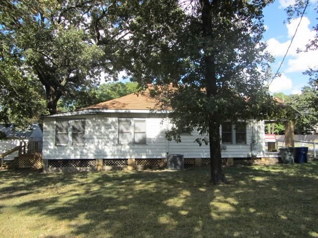 3002 Montgomery Road, Huntsville, TX 77340