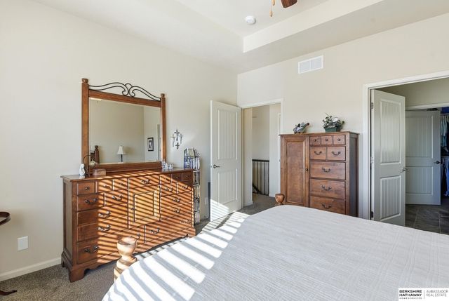 18615 Robin Drive, Omaha, NE 68136