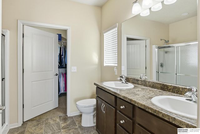 18615 Robin Drive, Omaha, NE 68136