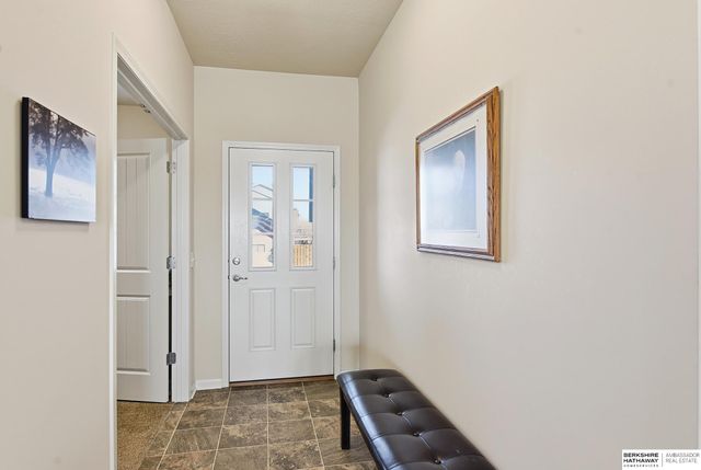 18615 Robin Drive, Omaha, NE 68136