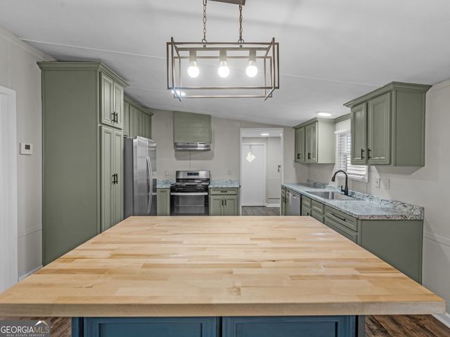381 Martin Dairy Road, Milner, GA 30257