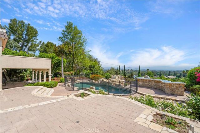 23900 Berdon Street, Woodland Hills, CA 91367