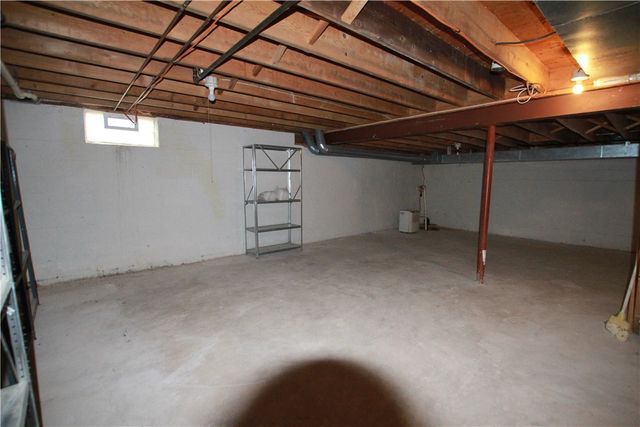 8 Foxtail Lane, Chili, NY 14514