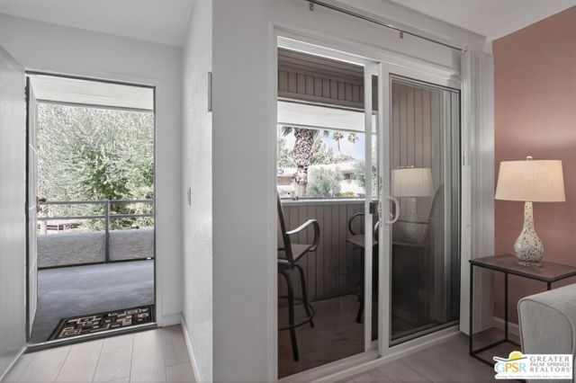 510 N Villa Court 213, Palm Springs, CA 92262