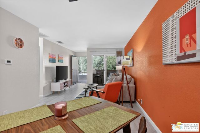 510 N Villa Court 213, Palm Springs, CA 92262