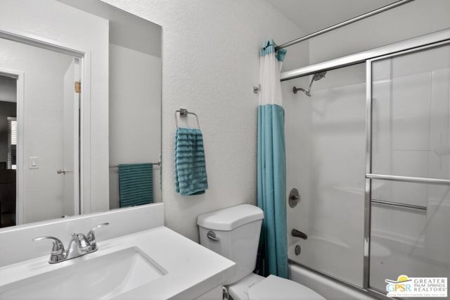 510 N Villa Court 213, Palm Springs, CA 92262