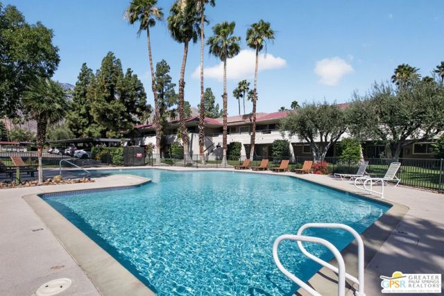 510 N Villa Court 213, Palm Springs, CA 92262