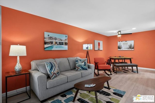 510 N Villa Court 213, Palm Springs, CA 92262