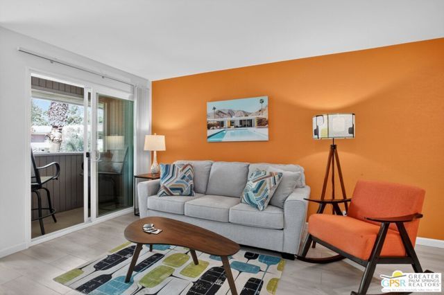 510 N Villa Court 213, Palm Springs, CA 92262