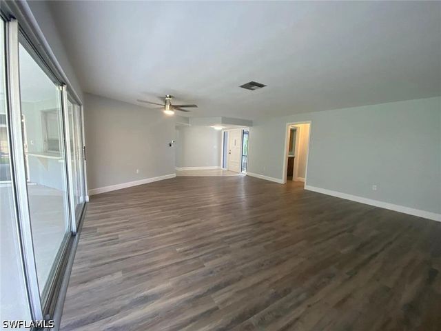 5097 Greenbriar DR, Fort Myers, FL 33919