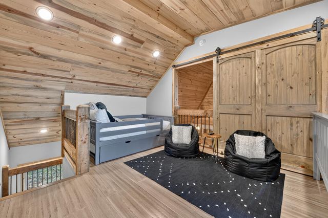 518 Mango Lane, Ellijay, GA 30536