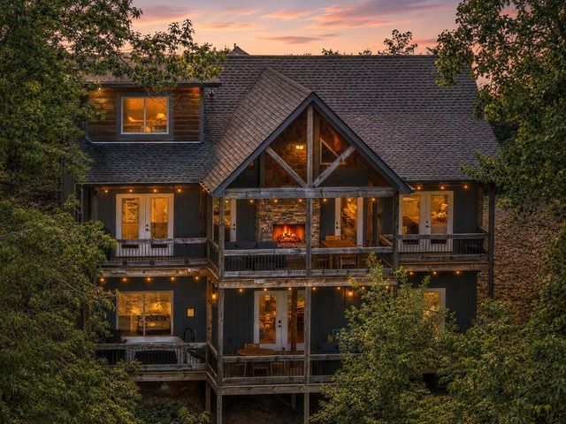 518 Mango Lane, Ellijay, GA 30536