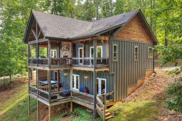 518 Mango Lane, Ellijay, GA 30536