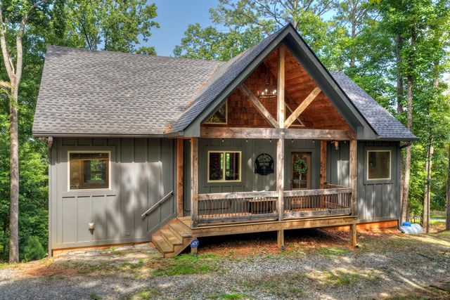 518 Mango Lane, Ellijay, GA 30536