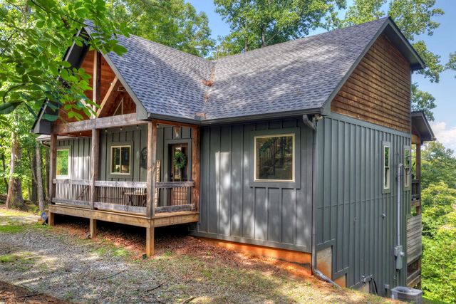 518 Mango Lane, Ellijay, GA 30536