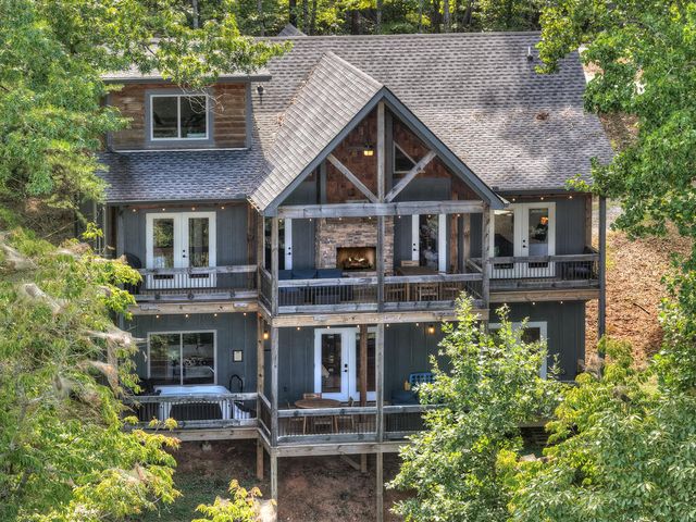 518 Mango Lane, Ellijay, GA 30536