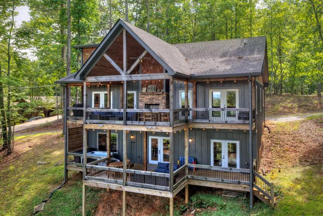 518 Mango Lane, Ellijay, GA 30536