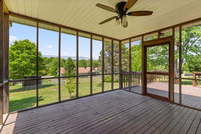 321 Morning Side Drive, Rossville, GA 30741