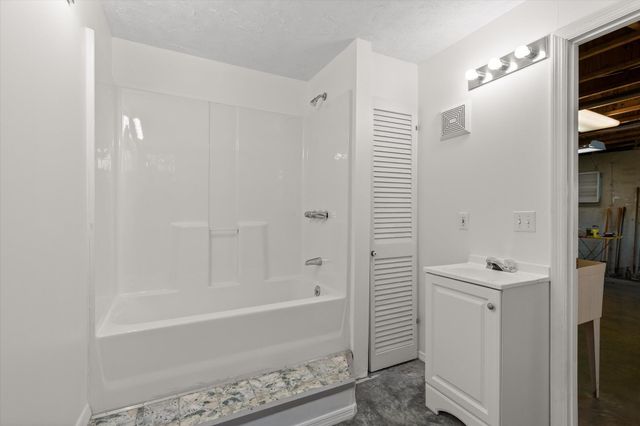 321 Morning Side Drive, Rossville, GA 30741