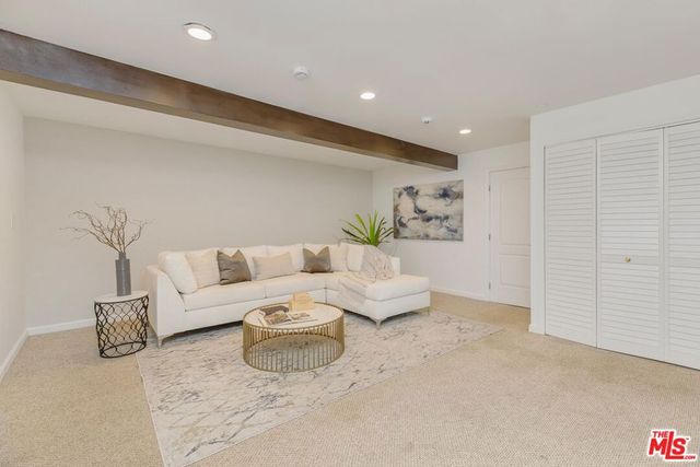 3724 Dixie Canyon Avenue, Sherman Oaks, CA 91423