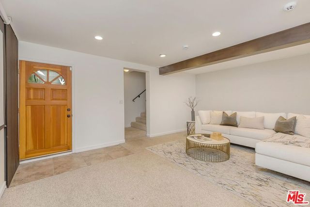 3724 Dixie Canyon Avenue, Sherman Oaks, CA 91423