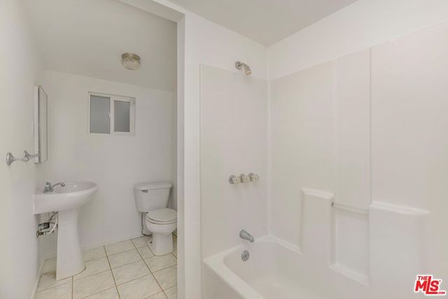 3724 Dixie Canyon Avenue, Sherman Oaks, CA 91423