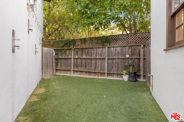 3724 Dixie Canyon Avenue, Sherman Oaks, CA 91423