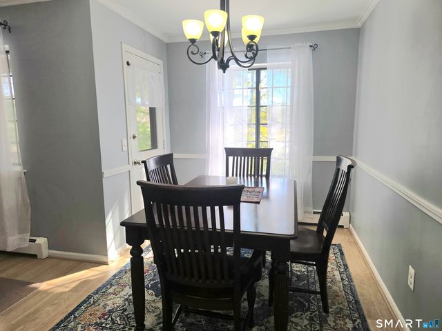 22 Essex Court 22, Brookfield, CT 06804