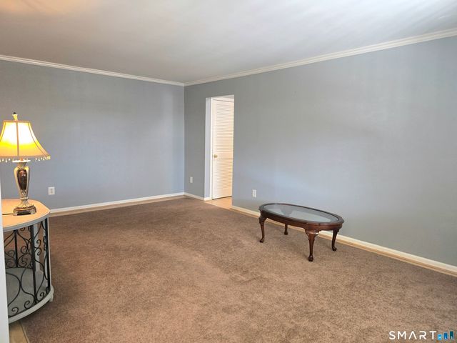 22 Essex Court 22, Brookfield, CT 06804