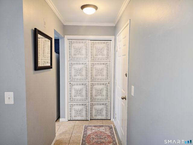 22 Essex Court 22, Brookfield, CT 06804