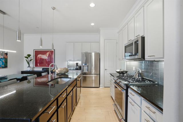 5005 Meridian Lane 1101, Addison, TX 75001