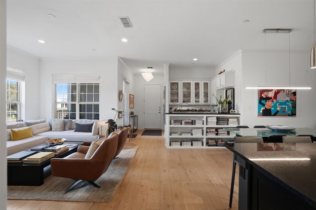 5005 Meridian Lane 1101, Addison, TX 75001