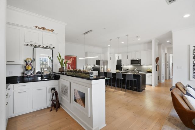 5005 Meridian Lane 1101, Addison, TX 75001