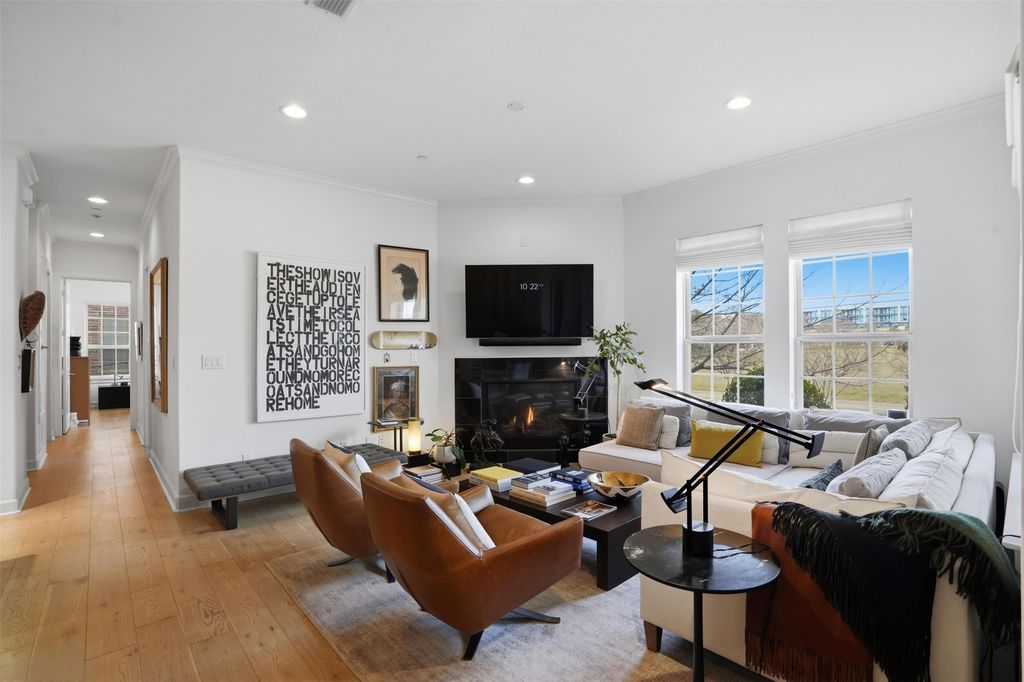 5005 Meridian Lane 1101, Addison, TX 75001