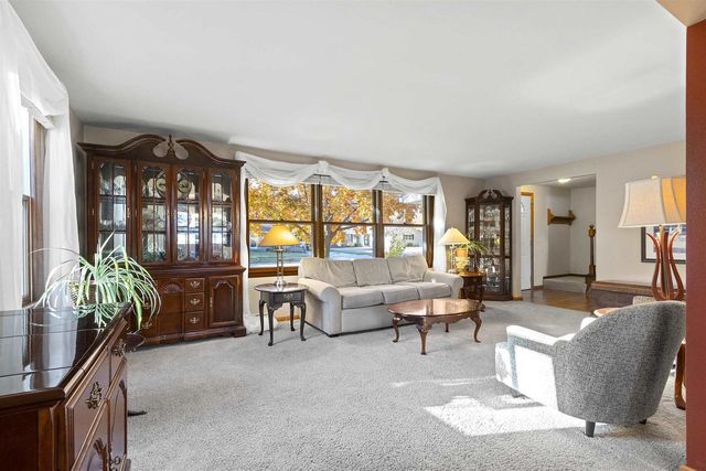 808 VOELKER STREET, De Pere, WI 54115