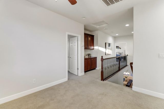 965 Browning Ln, Rocklin, CA 95765