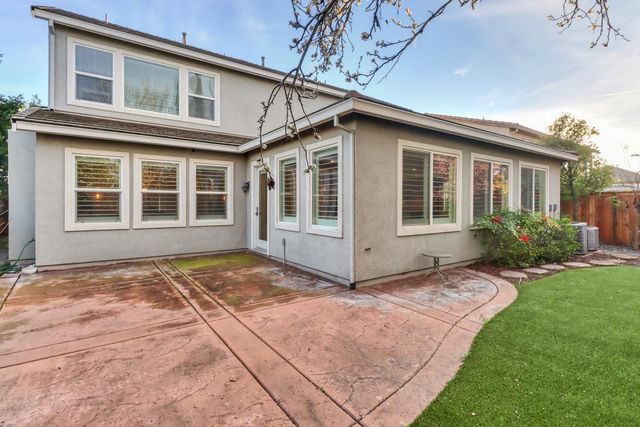 965 Browning Ln, Rocklin, CA 95765