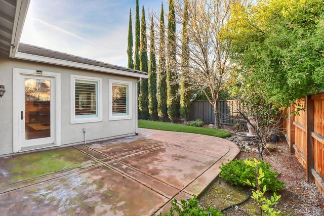 965 Browning Ln, Rocklin, CA 95765