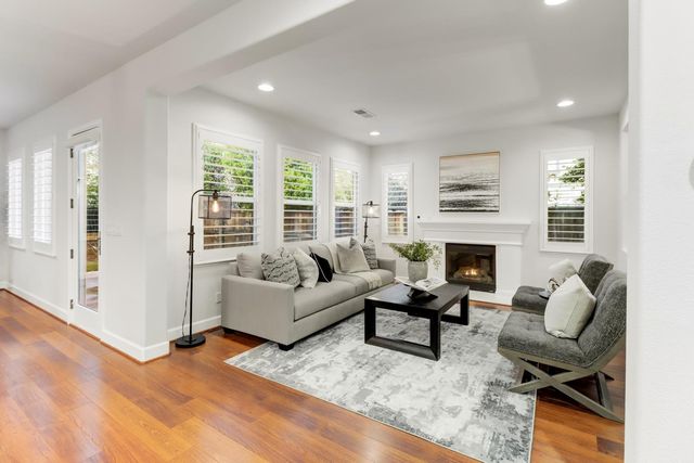 965 Browning Ln, Rocklin, CA 95765