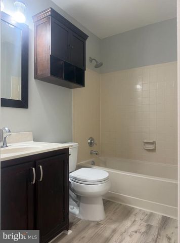 14533 RAVENSCAR CT, Centreville, VA 20121