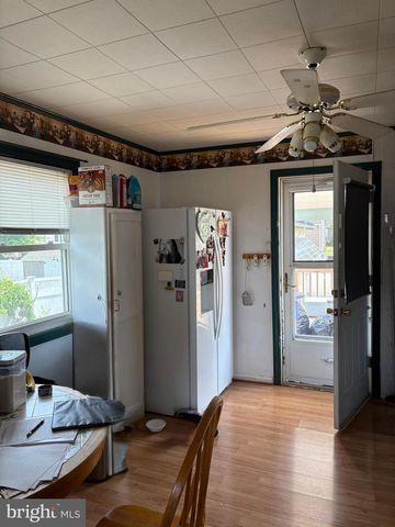 329 MERCER AVE, Bellmawr, NJ 08031