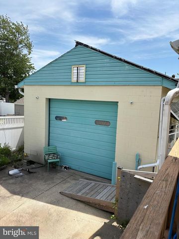 329 MERCER AVE, Bellmawr, NJ 08031