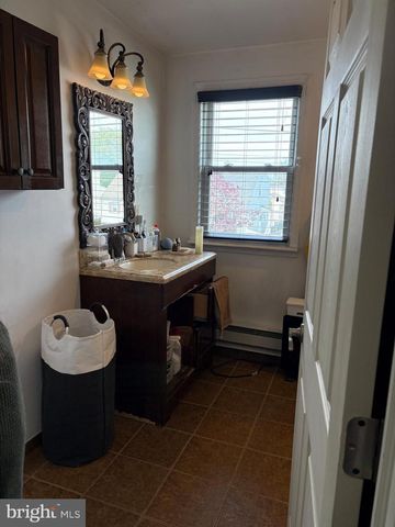 329 MERCER AVE, Bellmawr, NJ 08031